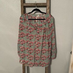 Lauren Conrad floral blouse